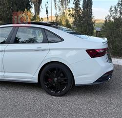 ڤۆڵکسواگن جێتا